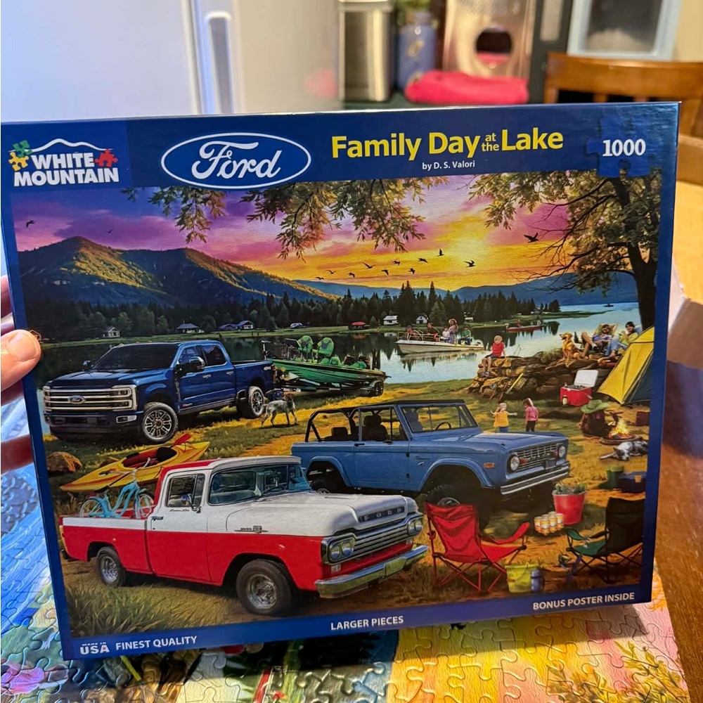 White Mountain Ford 'Family Day at the Lake' Puzzle
